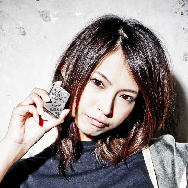 ガールズバンドSCANDAL 「haruna」オリジナルZIPPO | Zippoオンライン