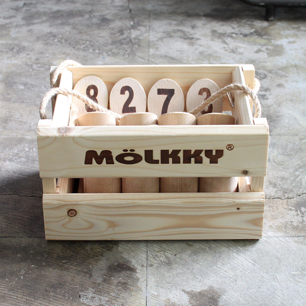 世界大会でも使用されている TACTIC社の正規品 Molkky（モルック