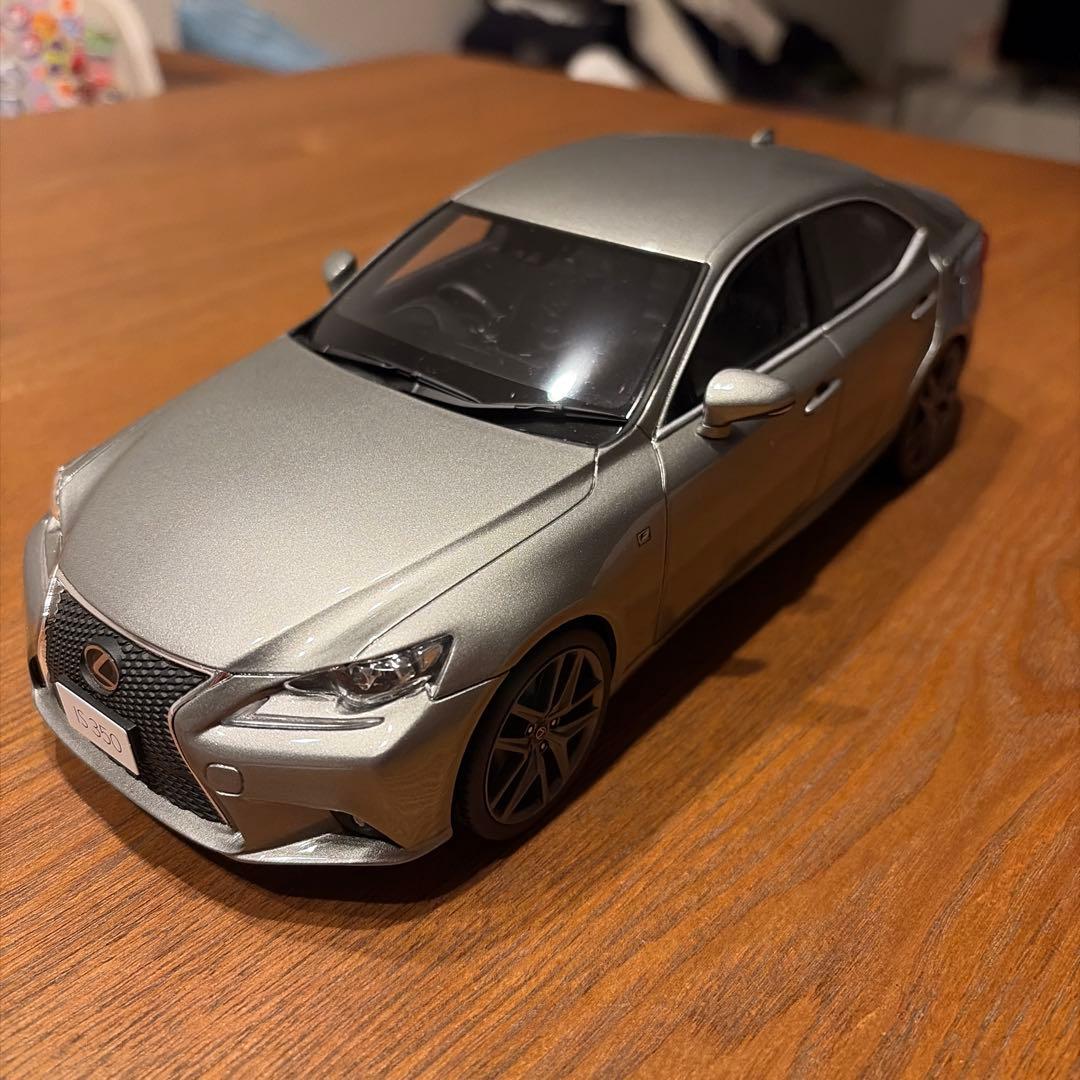 レクサスis Fスポーツ350 サムライ　1/18 展示のみ レクサスis 350 Fスポーツ サムライ ミニカー1/18｜Yahoo!フリマ（旧