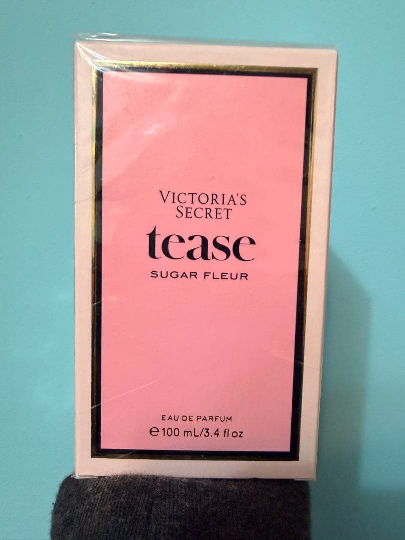 Victoria's Secret Tease 100ml ヴィクシー　香水 Tease Victoria's Secret(ヴィクトリアズシークレット) 香水